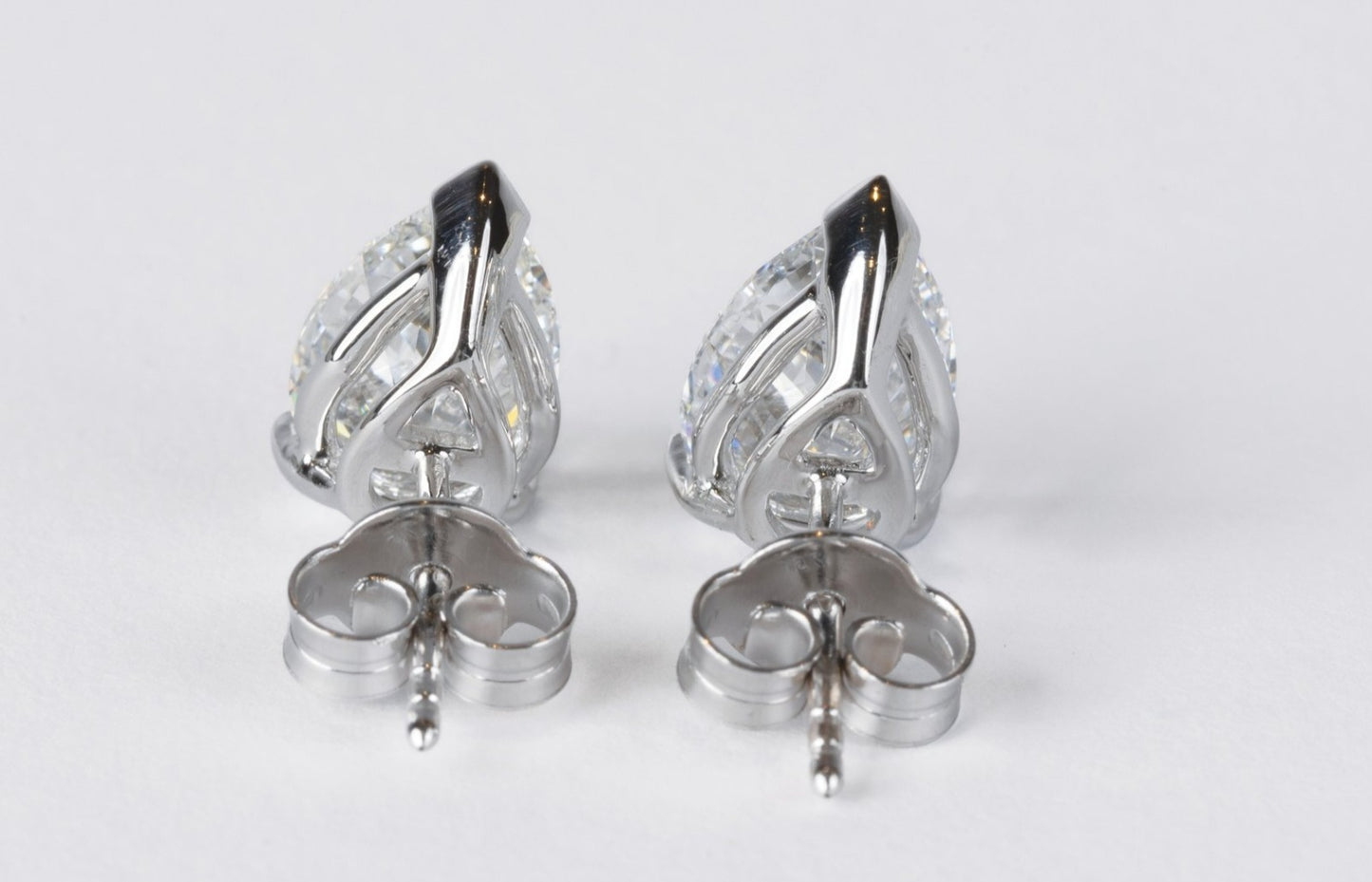 Orecchini - 18 carati Oro bianco - 1.00ct. tw. Diamante (Naturale) - Pera