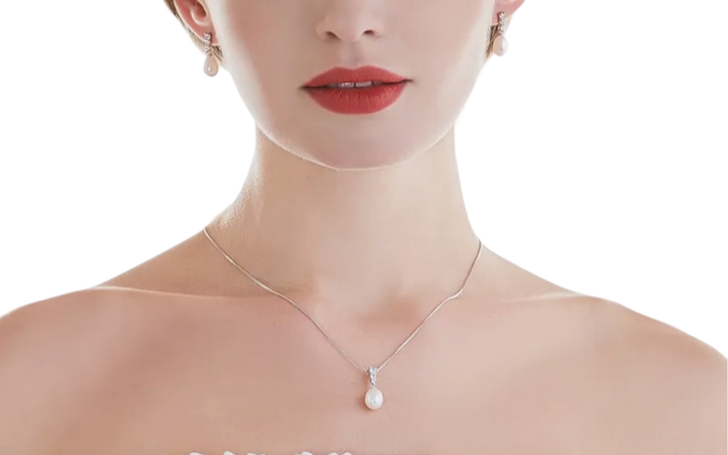 gold trilogy necklace with 0.38ct natural diamond and natural pearl