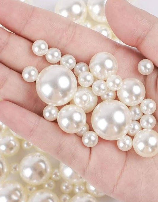 Perlas naturales australianas de varios tamaños.
