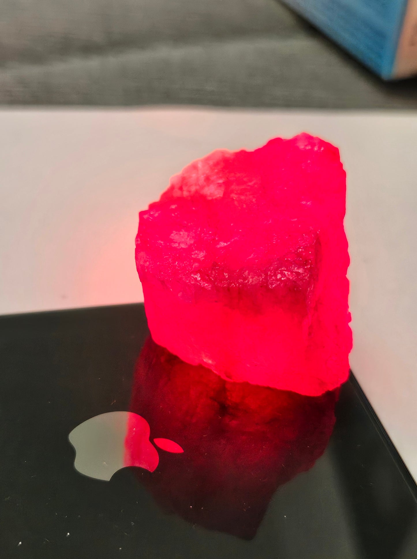 Rubí natural crudo rojo paloma 212 ct